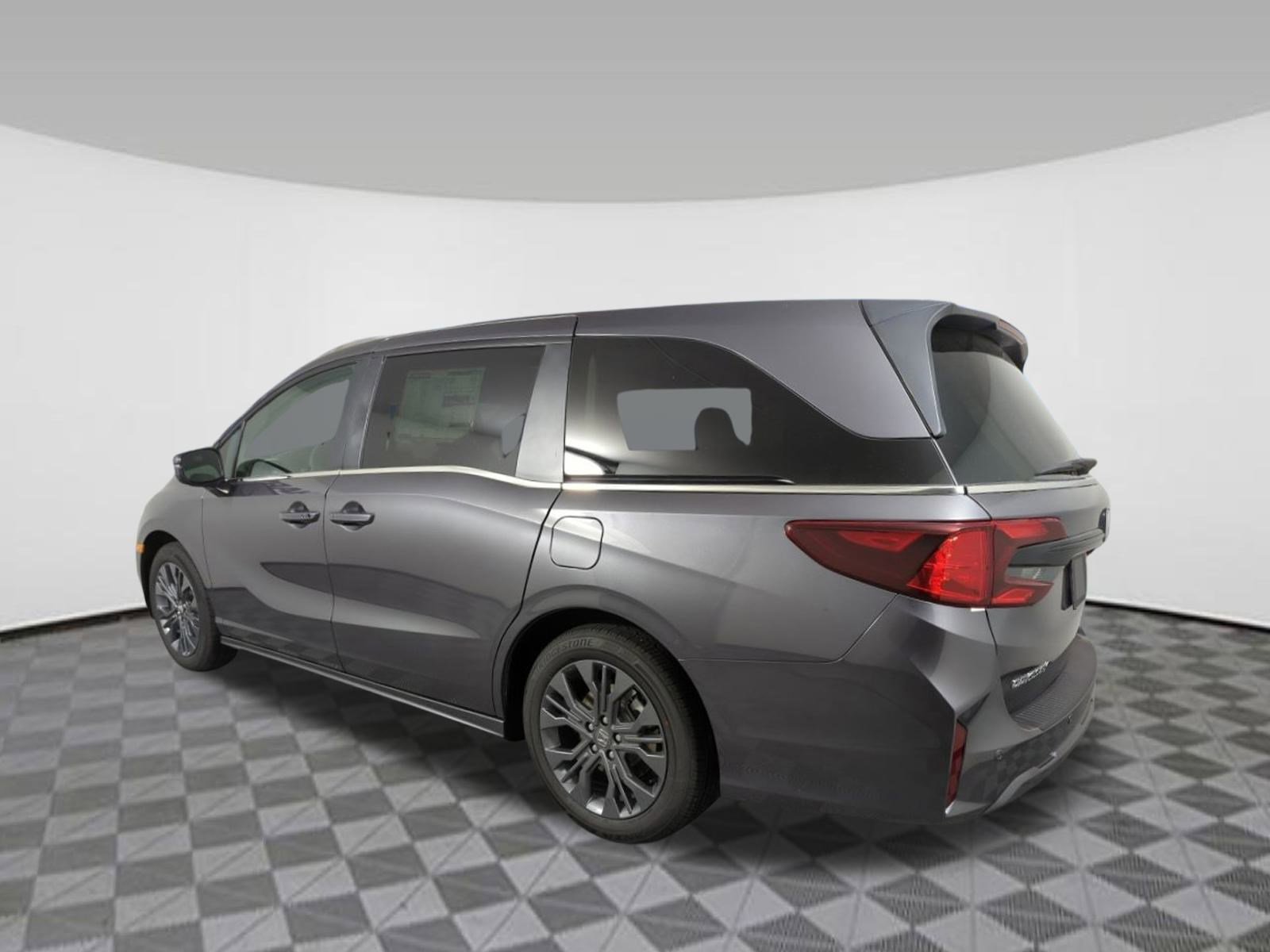 New 2026 Honda Odyssey Touring image 2