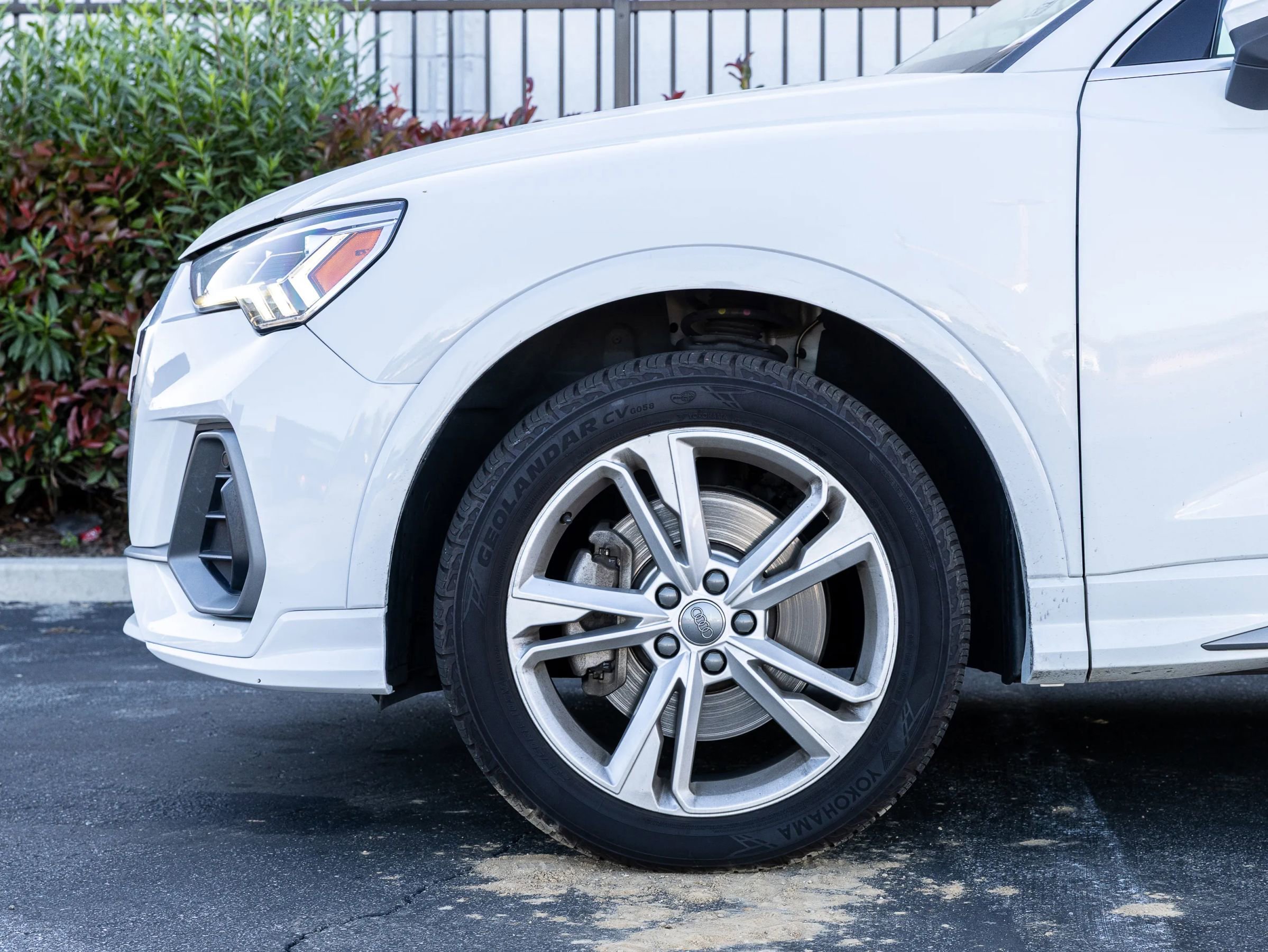 Used 2020 Audi Q3 2.0T Premium Plus w/ Premium Plus Package AWD/4WD image 4