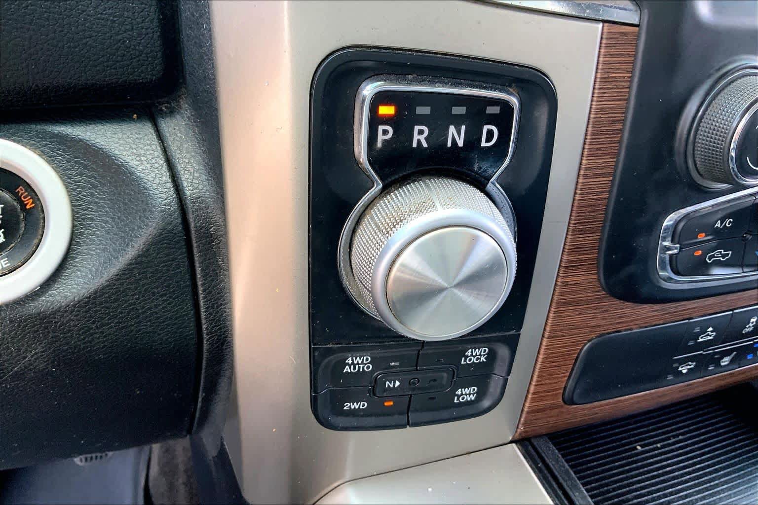 Used 2015 RAM 1500 Laramie w/ Convenience Group AWD/4WD image 32