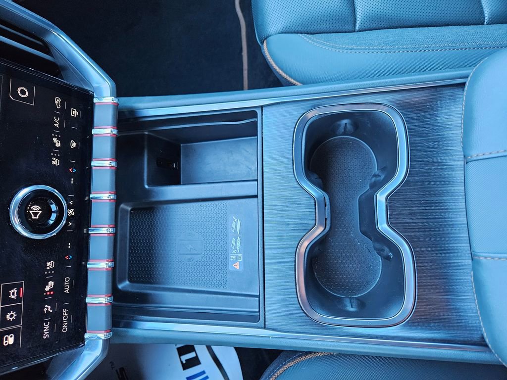 Used 2024 GMC Acadia AT4 w/ Super Cruise Package image 16