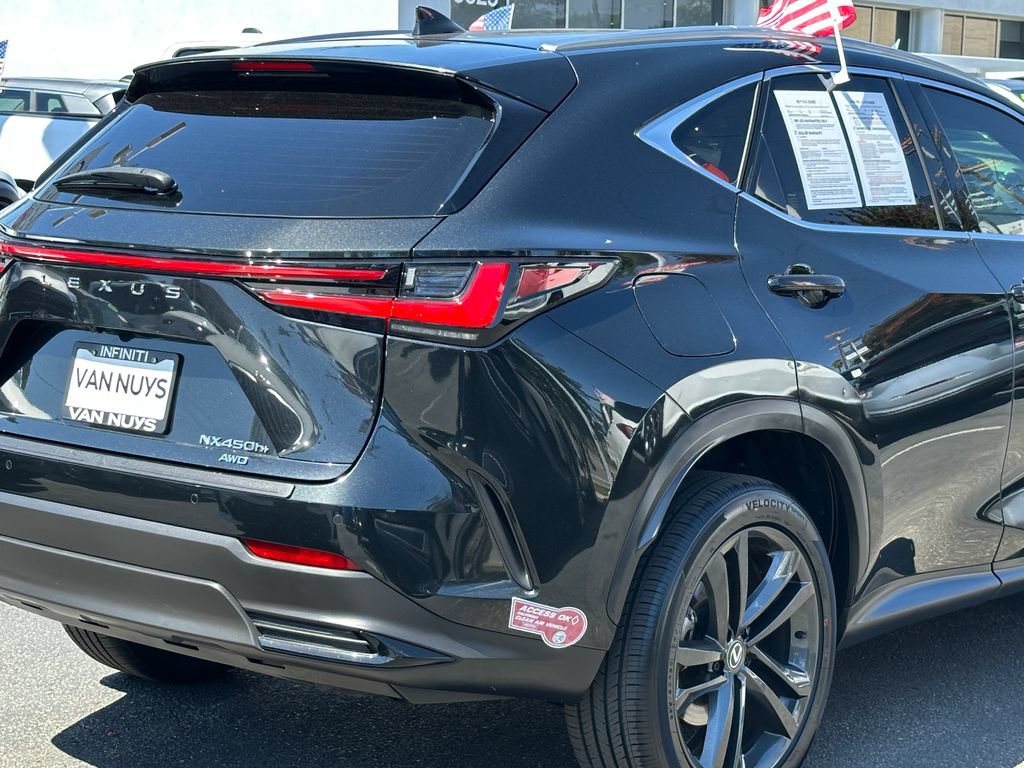 Used 2024 Lexus NX 450h+ AWD w/ Vision Package image 7