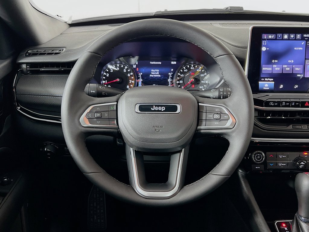 New 2026 Jeep Compass Latitude AWD/4WD image 11