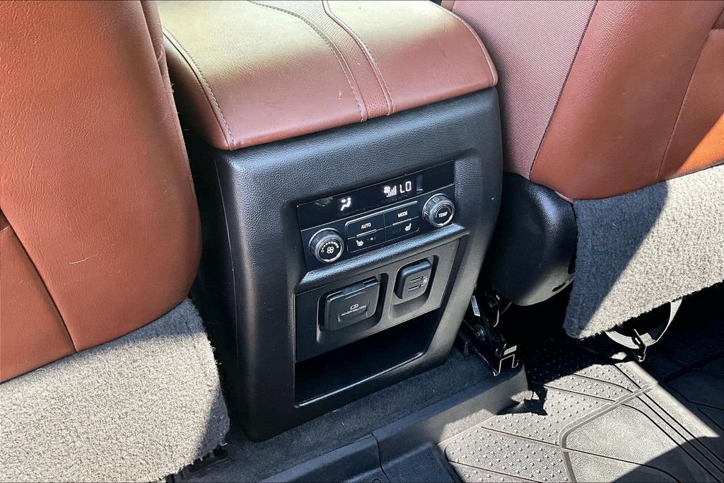 Used 2019 Chevrolet Traverse High Country w/ LPO, Floor Liner Package AWD/4WD image 32