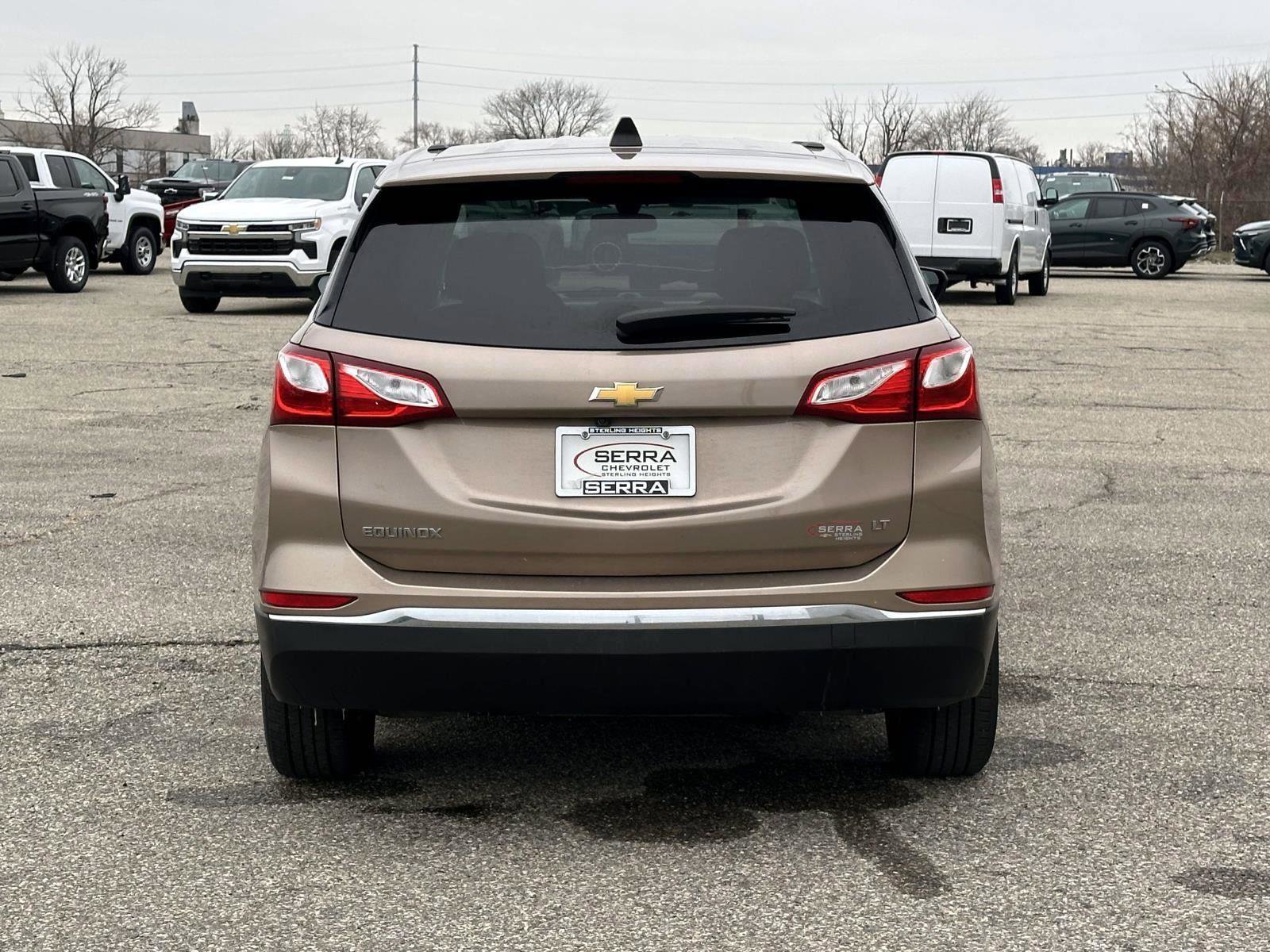 Used 2018 Chevrolet Equinox LT image 4