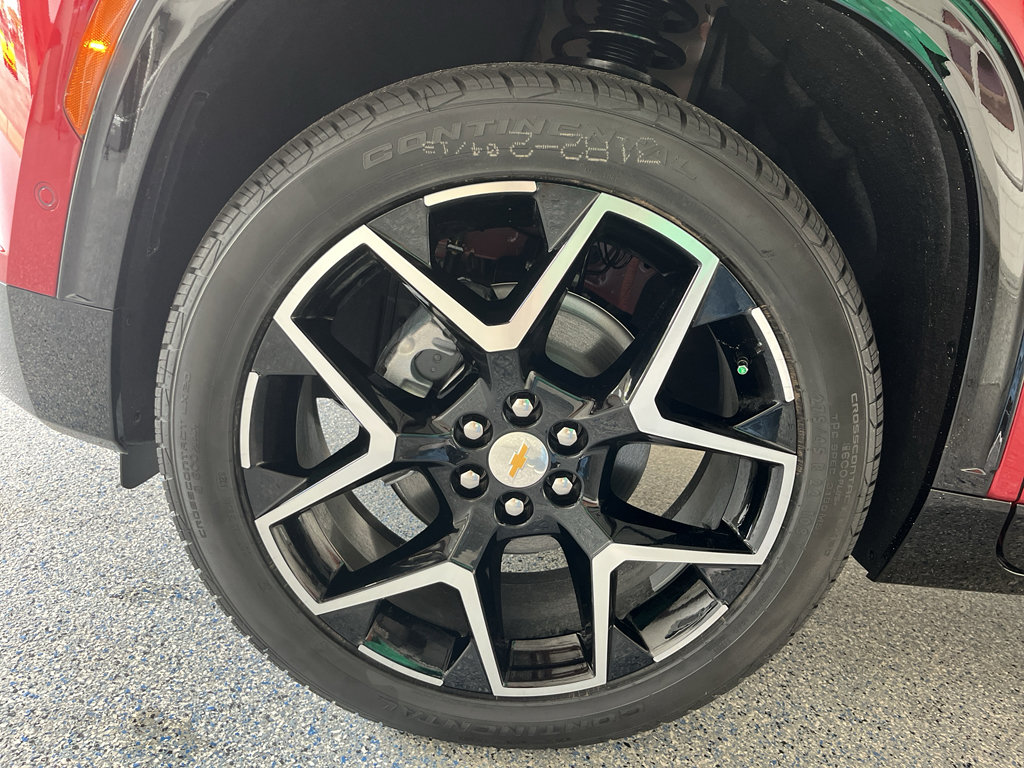 New 2026 Chevrolet Traverse High Country FWD image 35