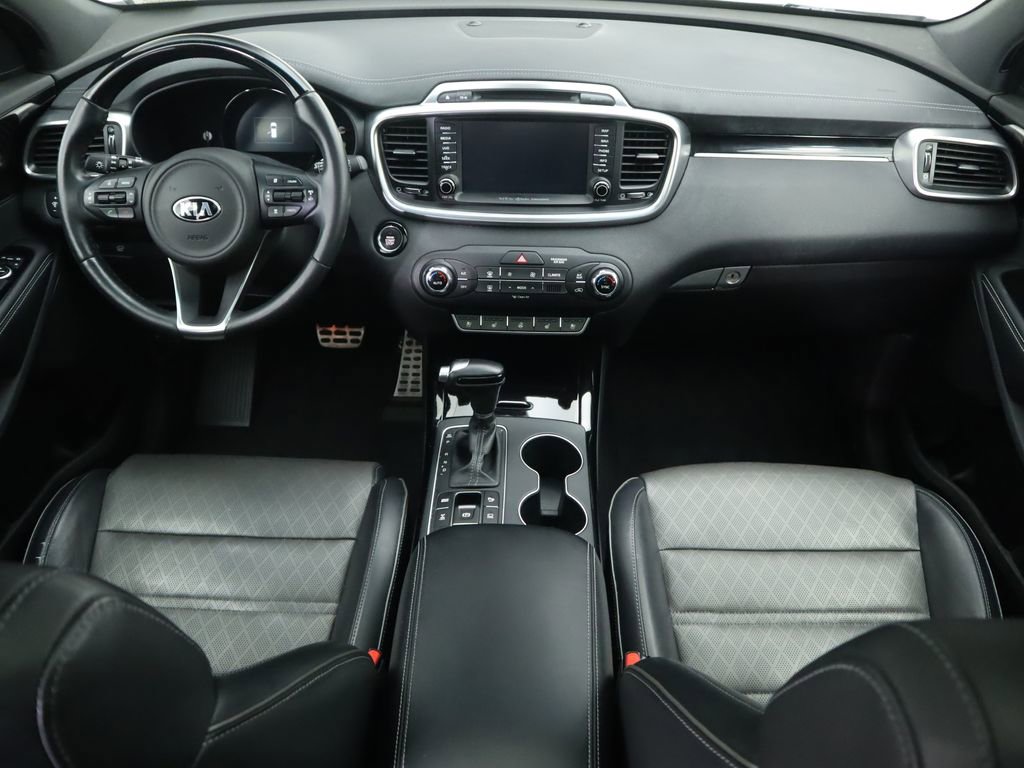 Used 2018 Kia Sorento SX image 13