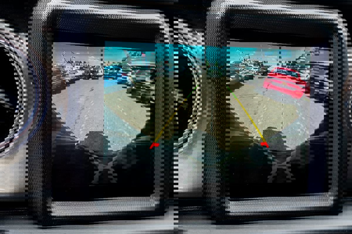 Used 2021 Jeep Wrangler Unlimited Sahara w/ Uconnect 4C Nav & Sound Group image 27