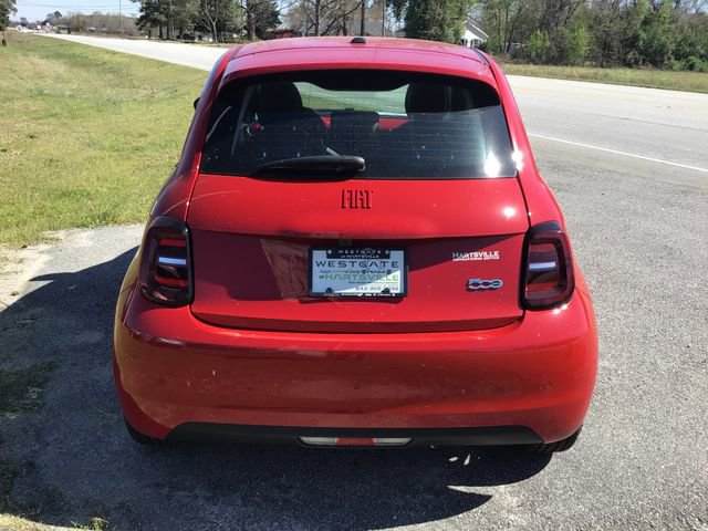 New 2024 FIAT 500 e (RED) image 17