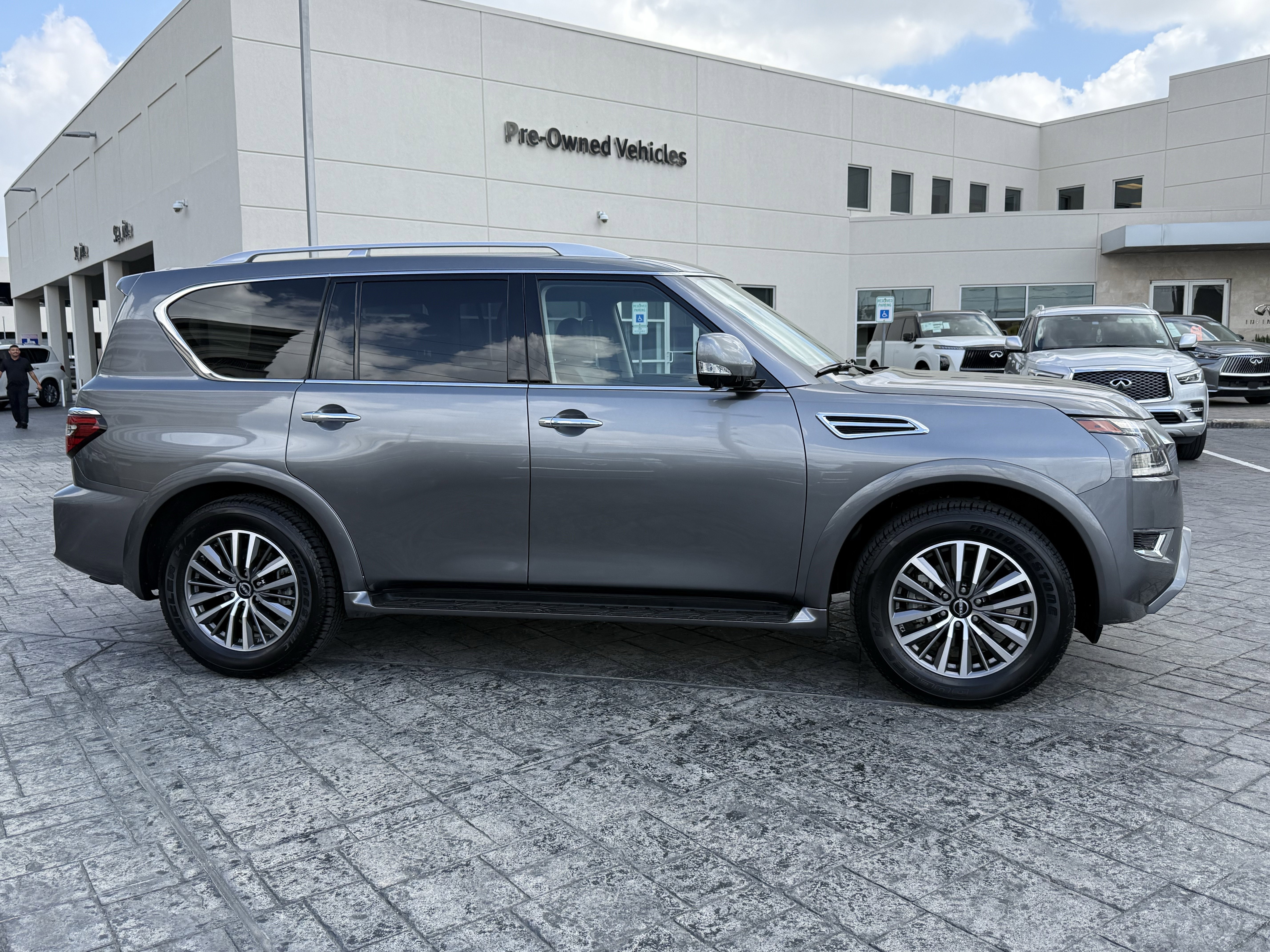 Used 2024 Nissan Armada SL w/ Cargo Package image 8