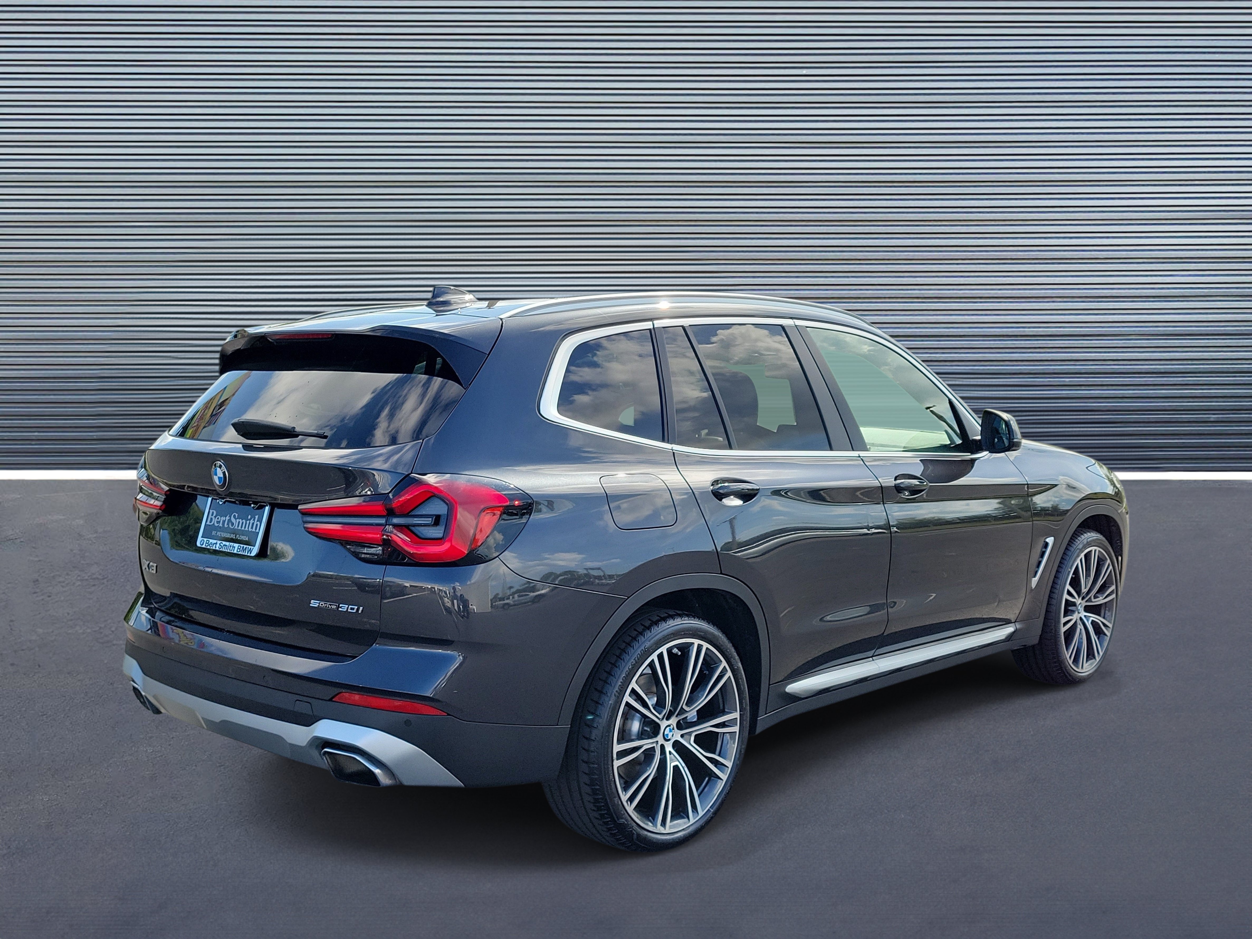 Used 2023 BMW X3 sDrive30i w/ Convenience Package RWD image 3