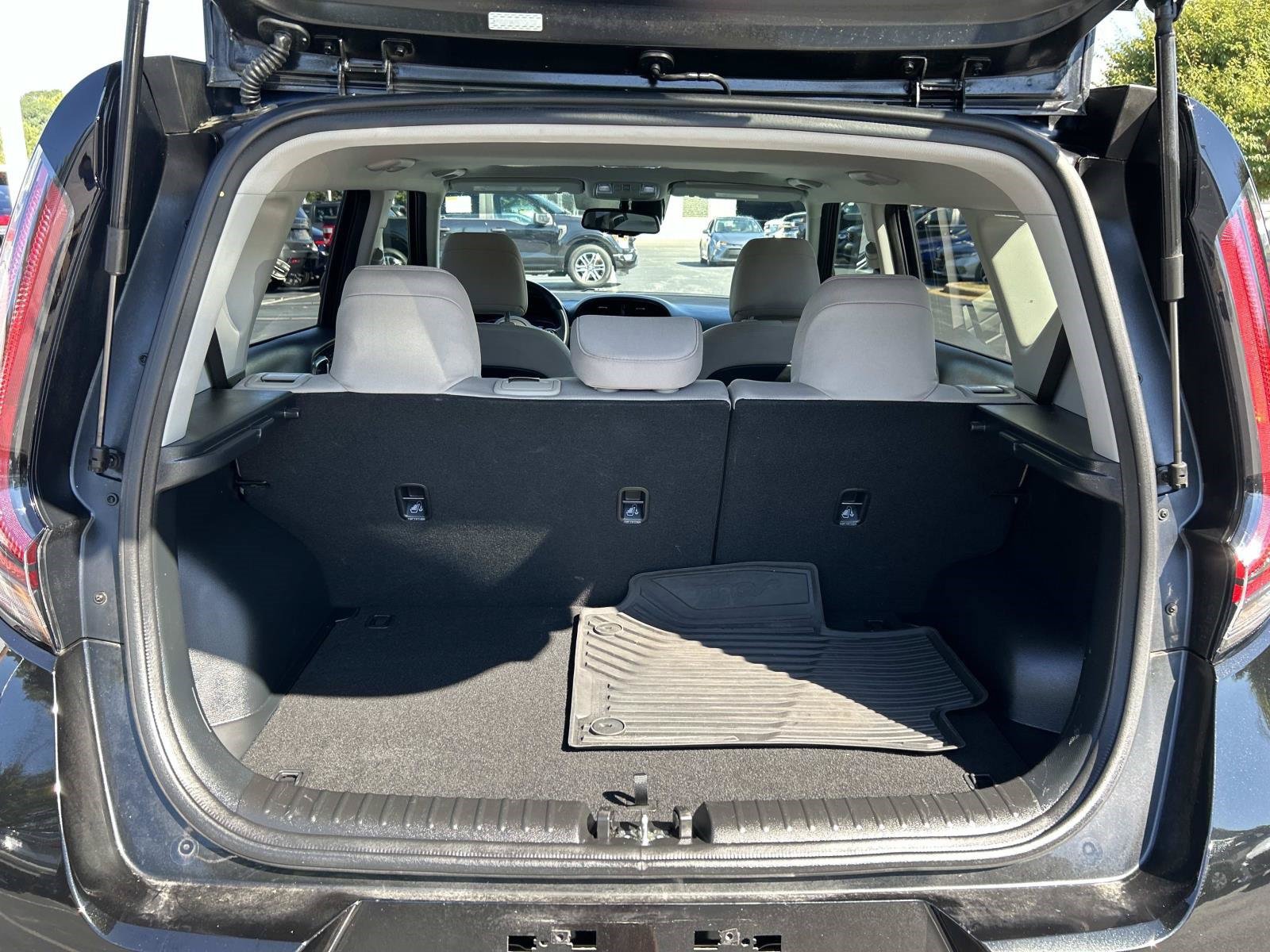 Used 2024 Kia Soul EX FWD image 8