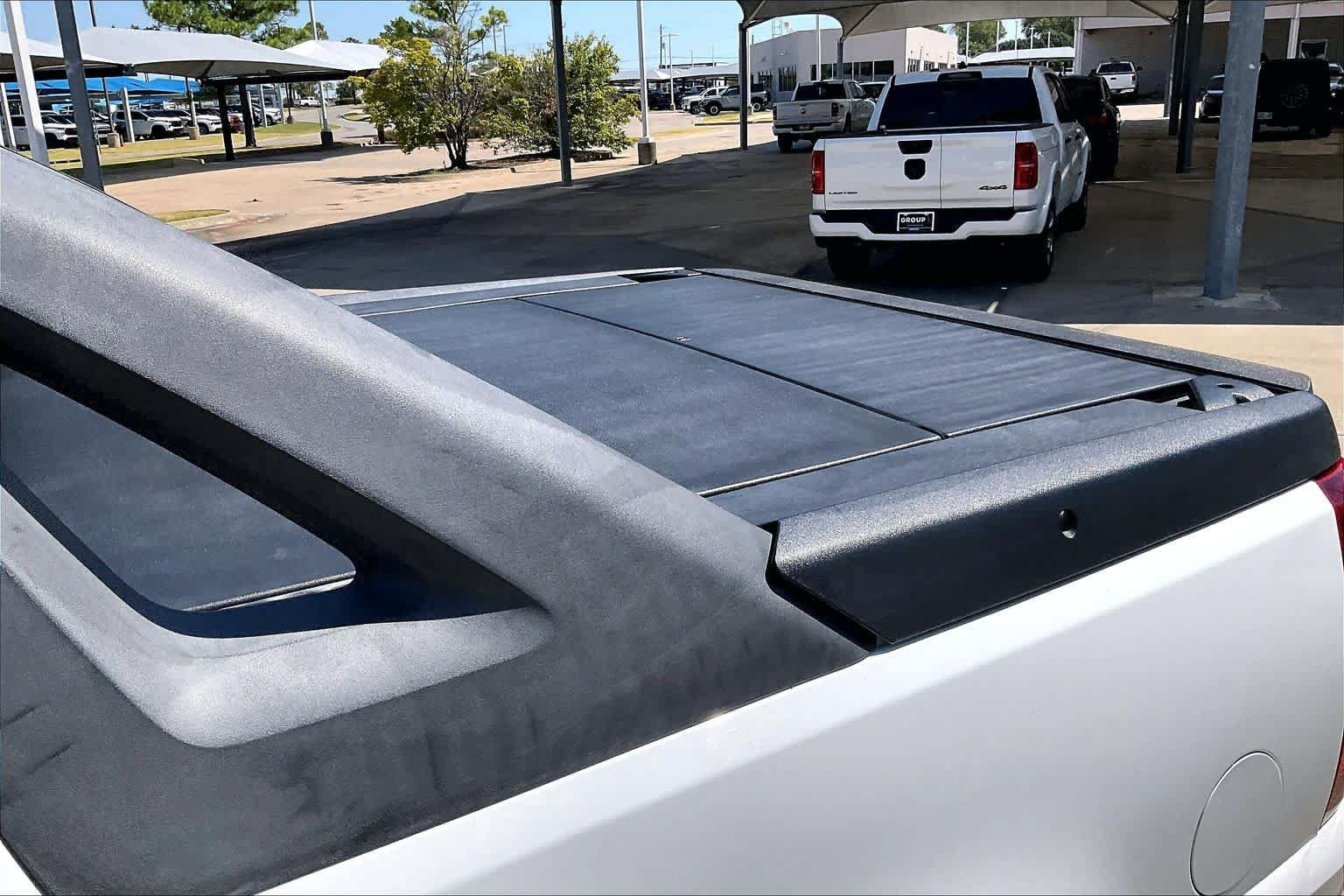 Used 2012 Chevrolet Avalanche LTZ RWD image 29