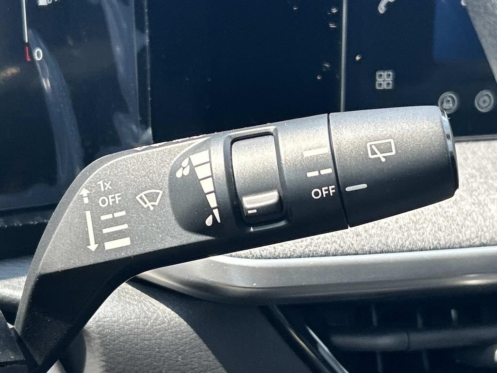 New 2026 Nissan Kicks SV w/ Cold Weather Package FWD image 22