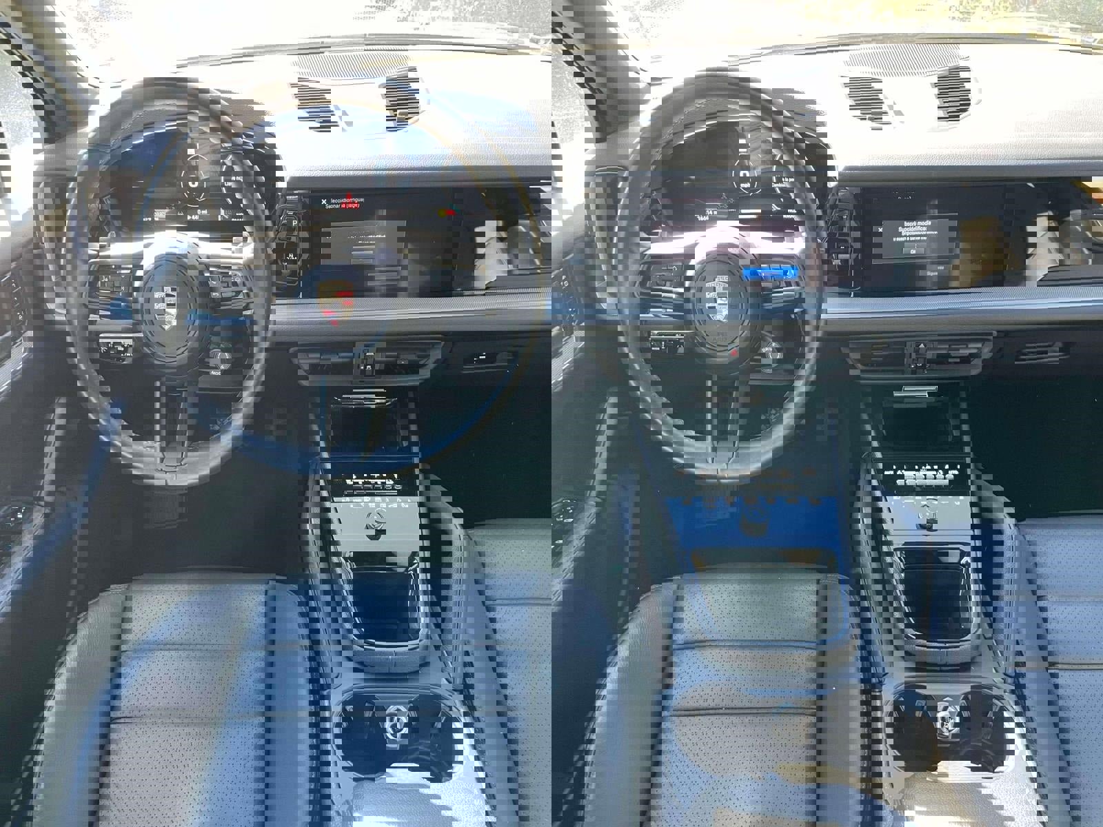 Used 2024 Porsche Cayenne image 13