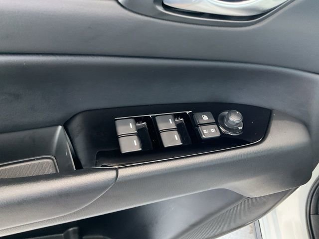 Used 2025 MAZDA CX-5 AWD 2.5 S w/ Preferred Package image 6