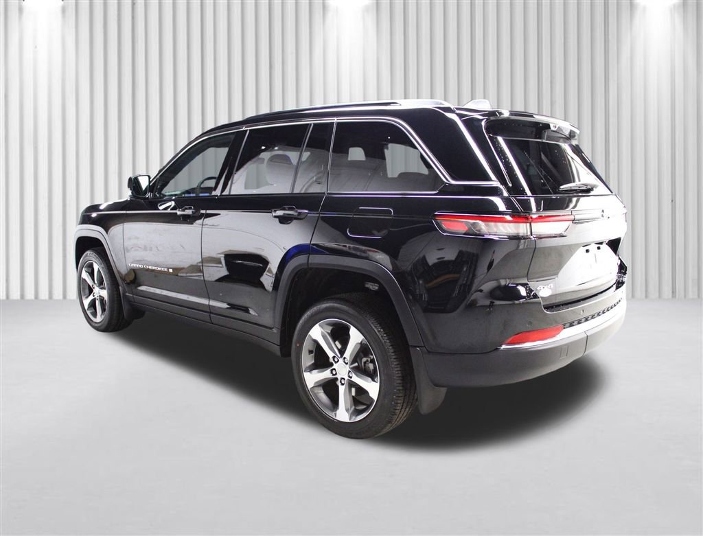 New 2025 Jeep Grand Cherokee Limited w/ Luxury Tech Group II image 5