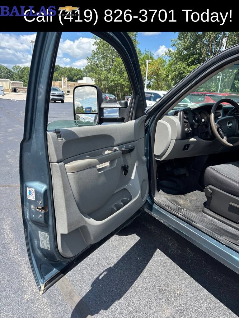 Used 2012 Chevrolet Silverado 2500 W/T AWD/4WD image 7