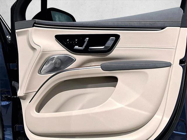 Used 2023 Mercedes-Benz EQS 450+ SUV image 18