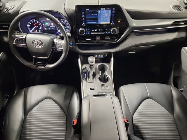 Used 2022 Toyota Highlander XSE FWD image 21