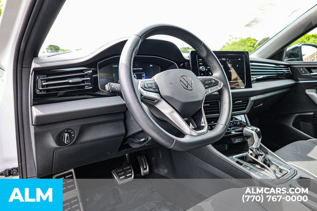 Used 2025 Volkswagen Jetta Sport FWD image 24