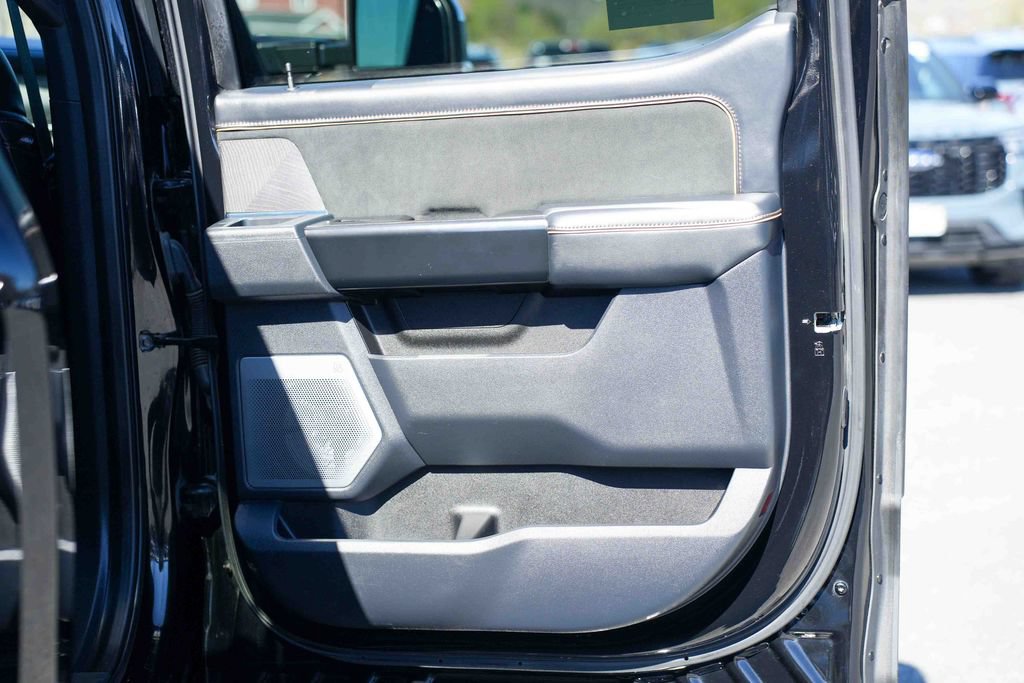 Used 2023 Ford F450 Platinum w/ FX4 Off-Road Package AWD/4WD image 17