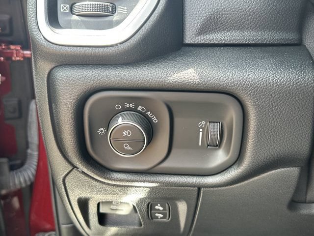 Certified 2021 RAM 1500 Big Horn RWD image 23