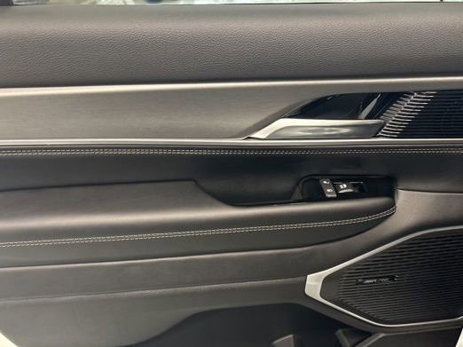 New 2026 Jeep Grand Wagoneer L 4WD w/ Premium Group I image 25