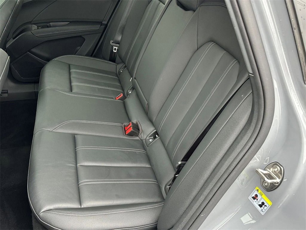 Used 2024 Audi Q4 e-tron Premium image 29