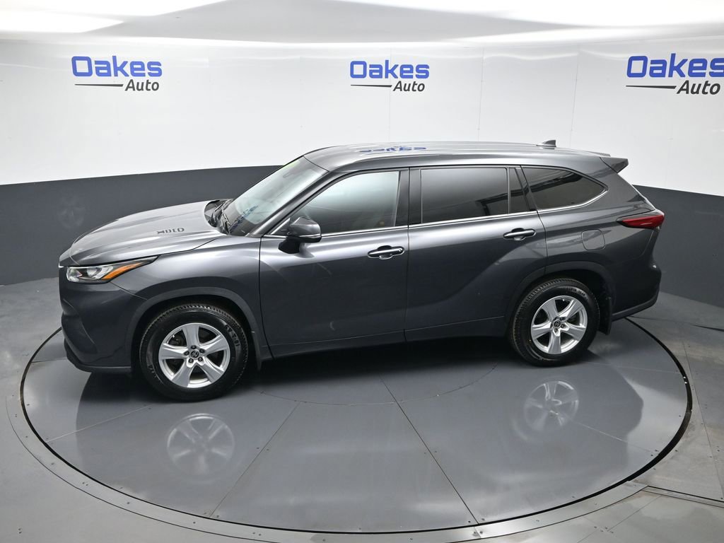 Used 2020 Toyota Highlander LE image 49