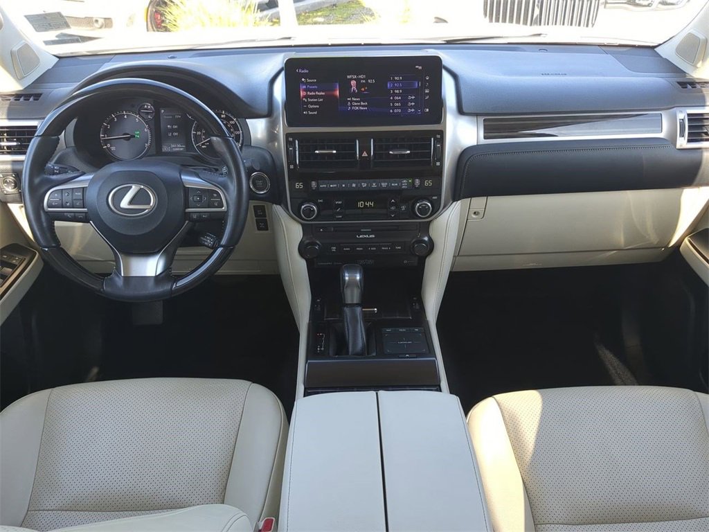 Used 2022 Lexus GX 460 Luxury w/ Sport Design Package image 16
