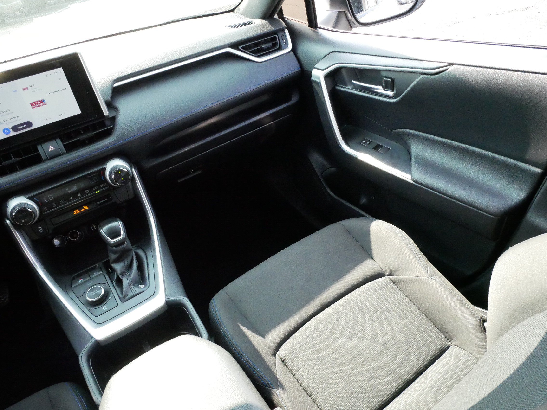 Certified 2024 Toyota RAV4 SE AWD/4WD image 11