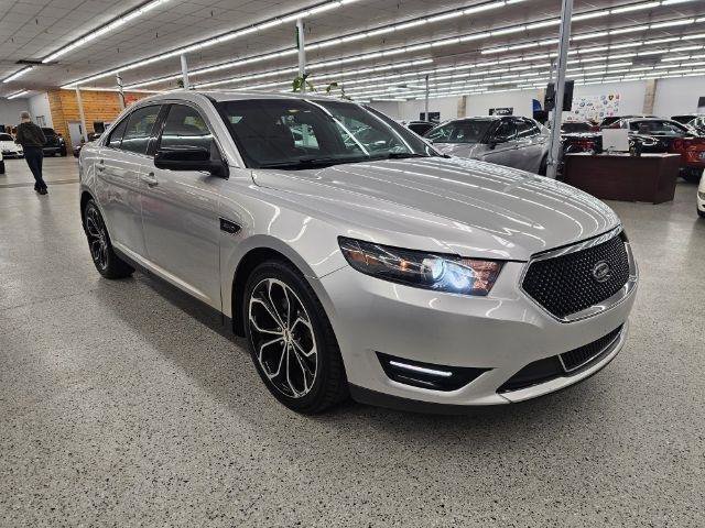 Used 2017 Ford Taurus SHO AWD/4WD image 3