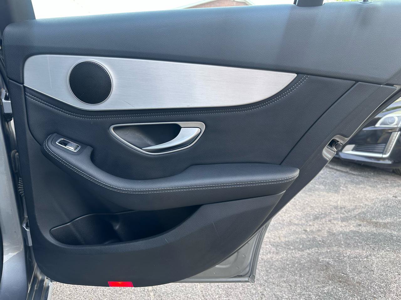 Used 2015 Mercedes-Benz C 300 Sedan image 25