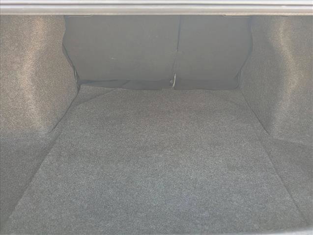 Used 2021 Nissan Versa S FWD image 17