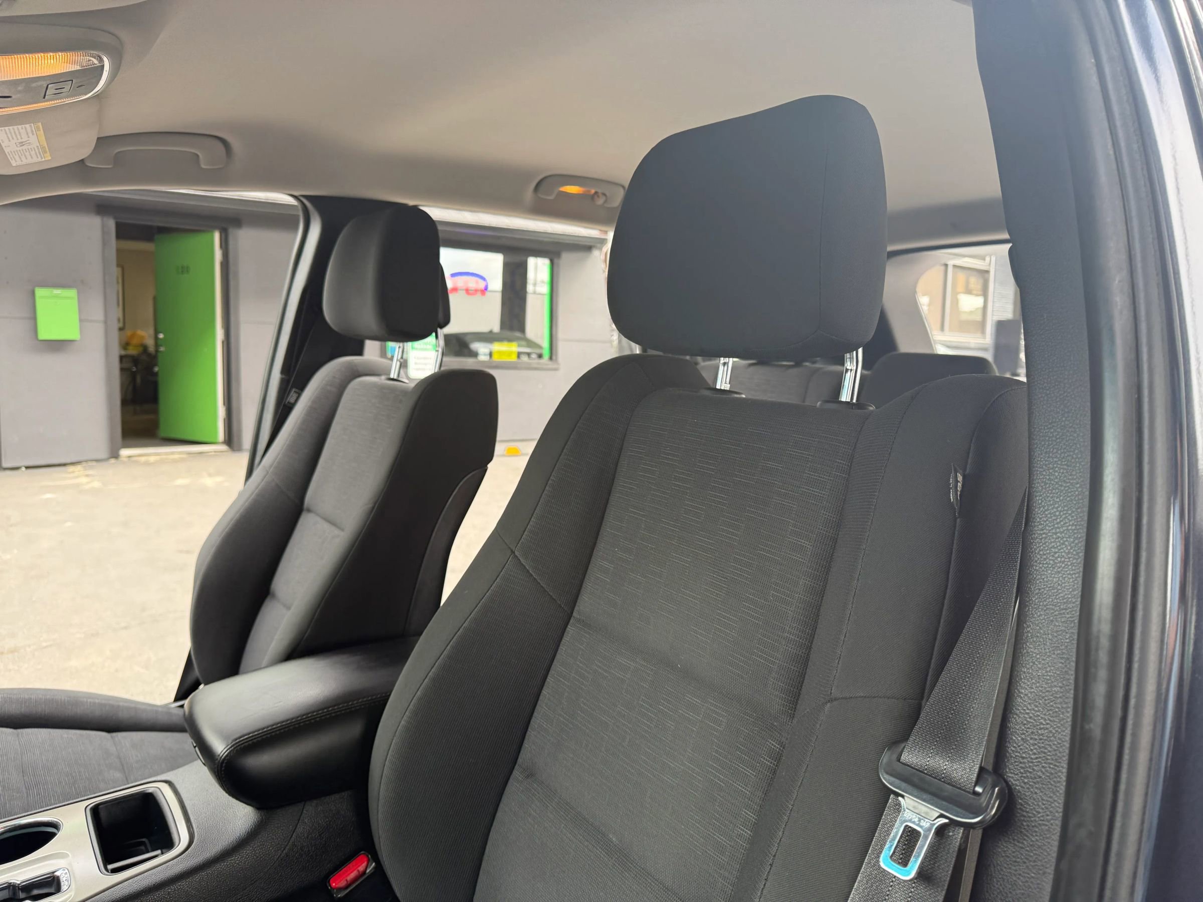 Used 2013 Jeep Grand Cherokee Laredo w/ Laredo E Group image 10