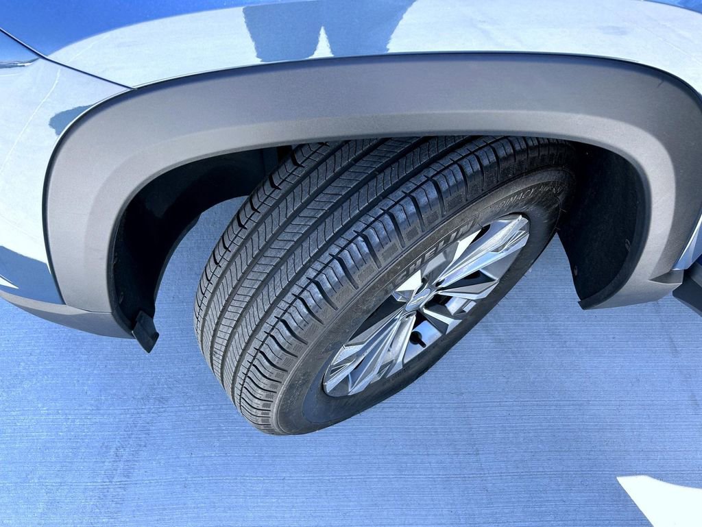 Used 2025 Chevrolet Equinox LT AWD/4WD image 24