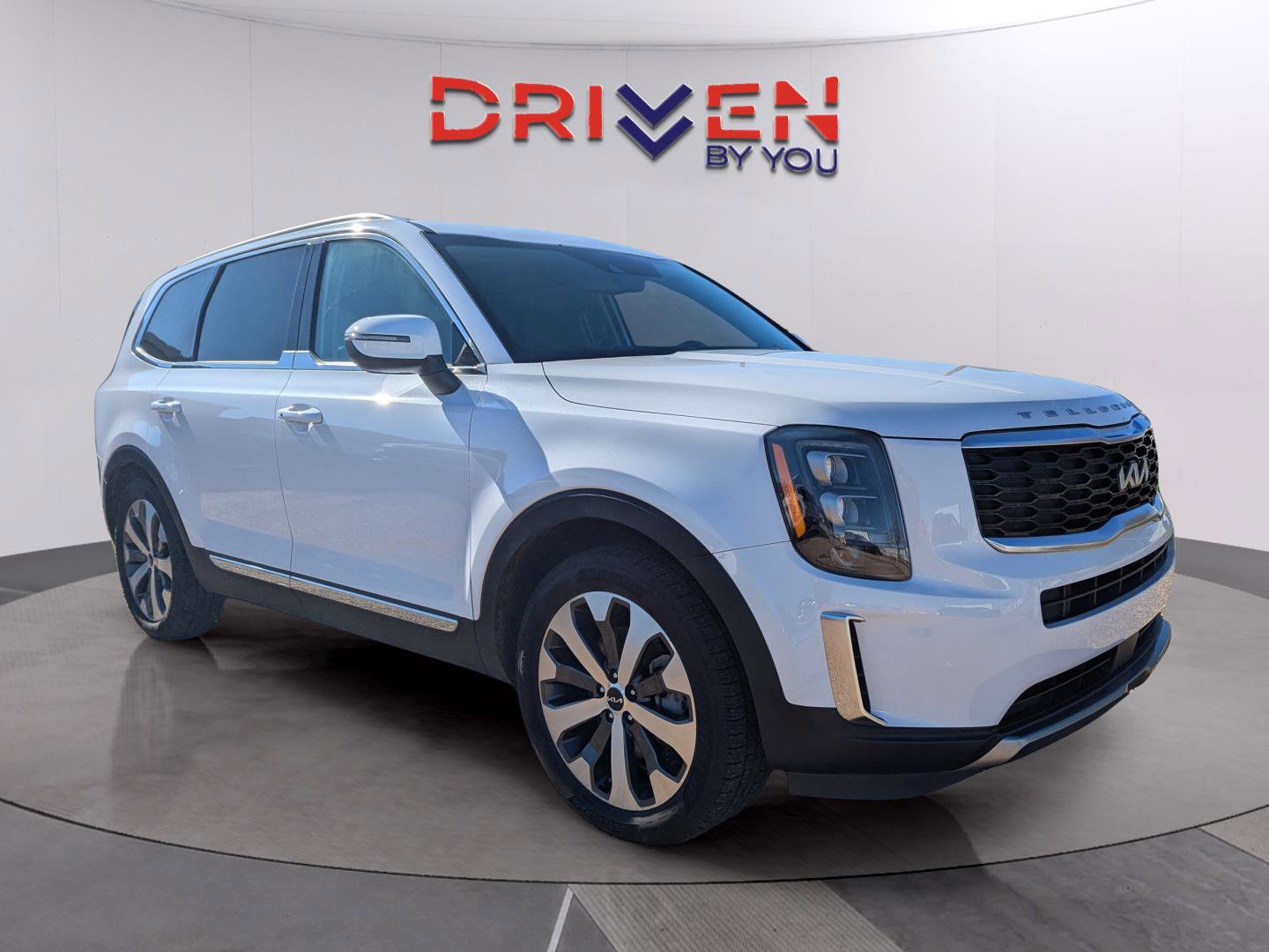 Used 2022 Kia Telluride EX w/ EX Premium Package image 9