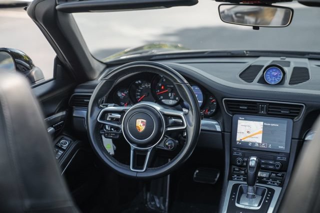 Used 2019 Porsche 911 Carrera RWD image 27