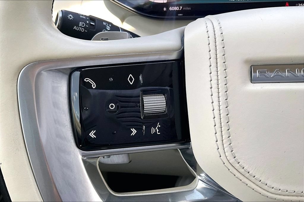 Certified 2023 Land Rover Range Rover SE AWD/4WD image 19