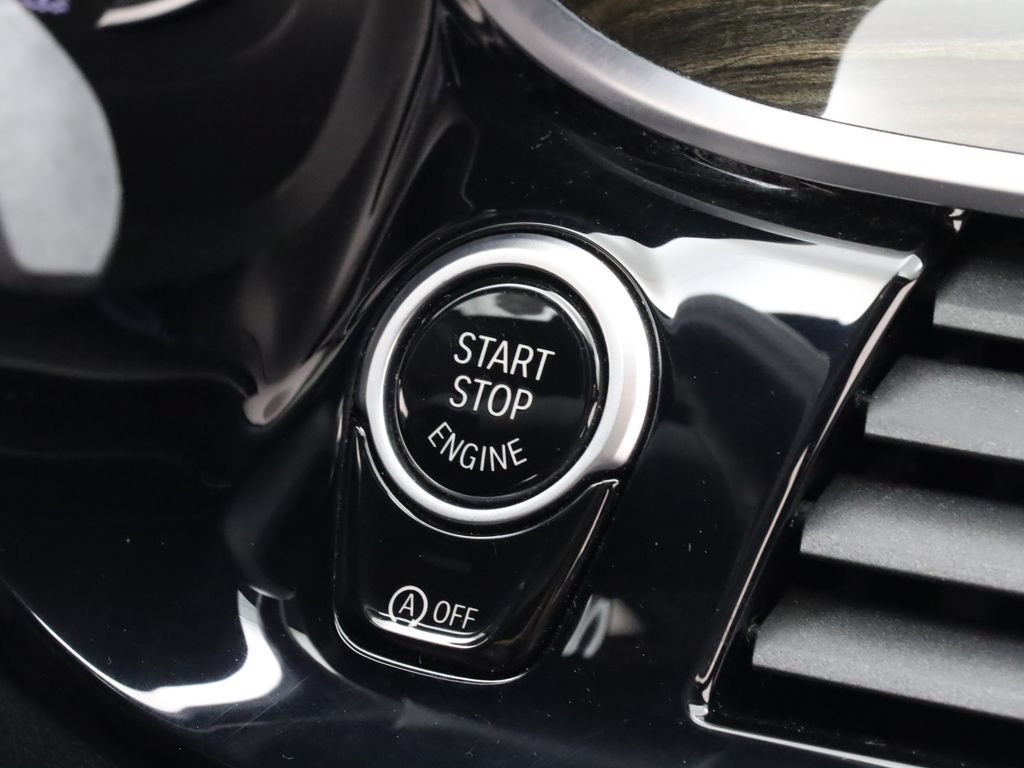 Used 2019 BMW 530i w/ Convenience Package RWD image 20