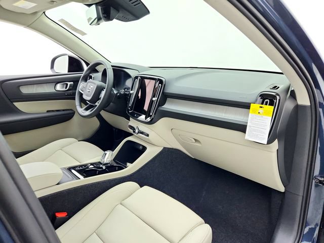 New 2026 Volvo XC40 B4 Plus w/ Climate Package FWD image 13