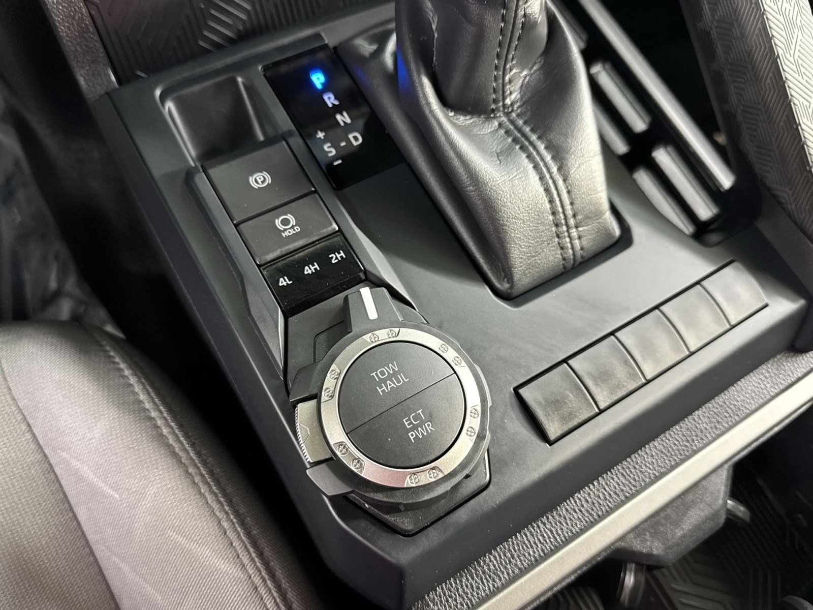 Used 2025 Toyota Tacoma SR5 image 35