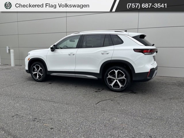 New 2025 Volkswagen Tiguan SE image 16