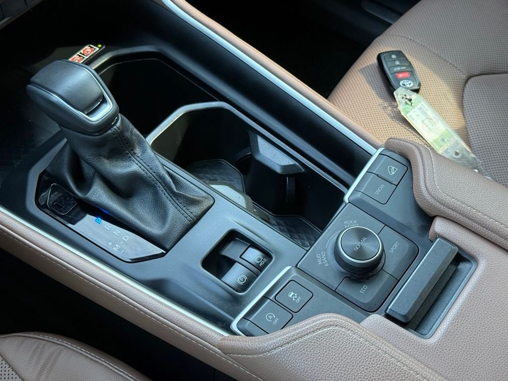 Used 2024 Toyota Grand Highlander AWD image 36