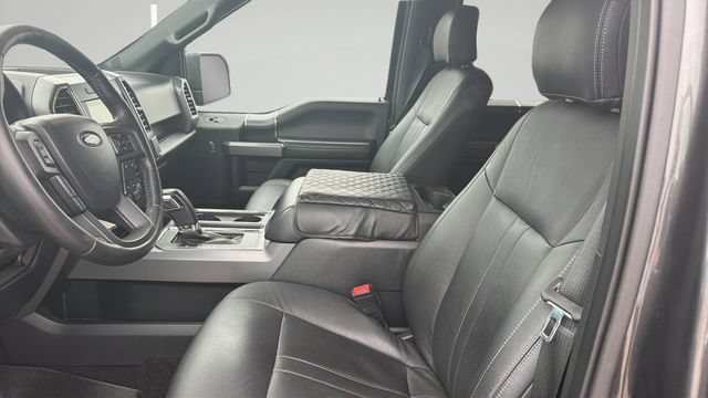 Used 2018 Ford F150 XLT w/ Equipment Group 302A Luxury AWD/4WD image 10