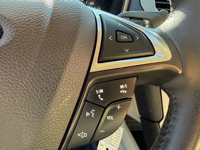 Used 2015 Ford Fusion SE w/ Equipment Group 202A image 27