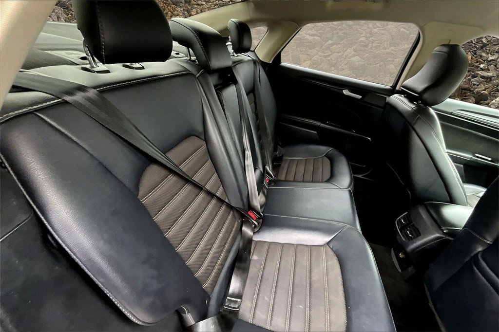 Used 2018 Ford Fusion SE w/ Equipment Group 201A image 22