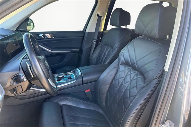 Used 2023 BMW X7 xDrive40i w/ Premium Package image 27