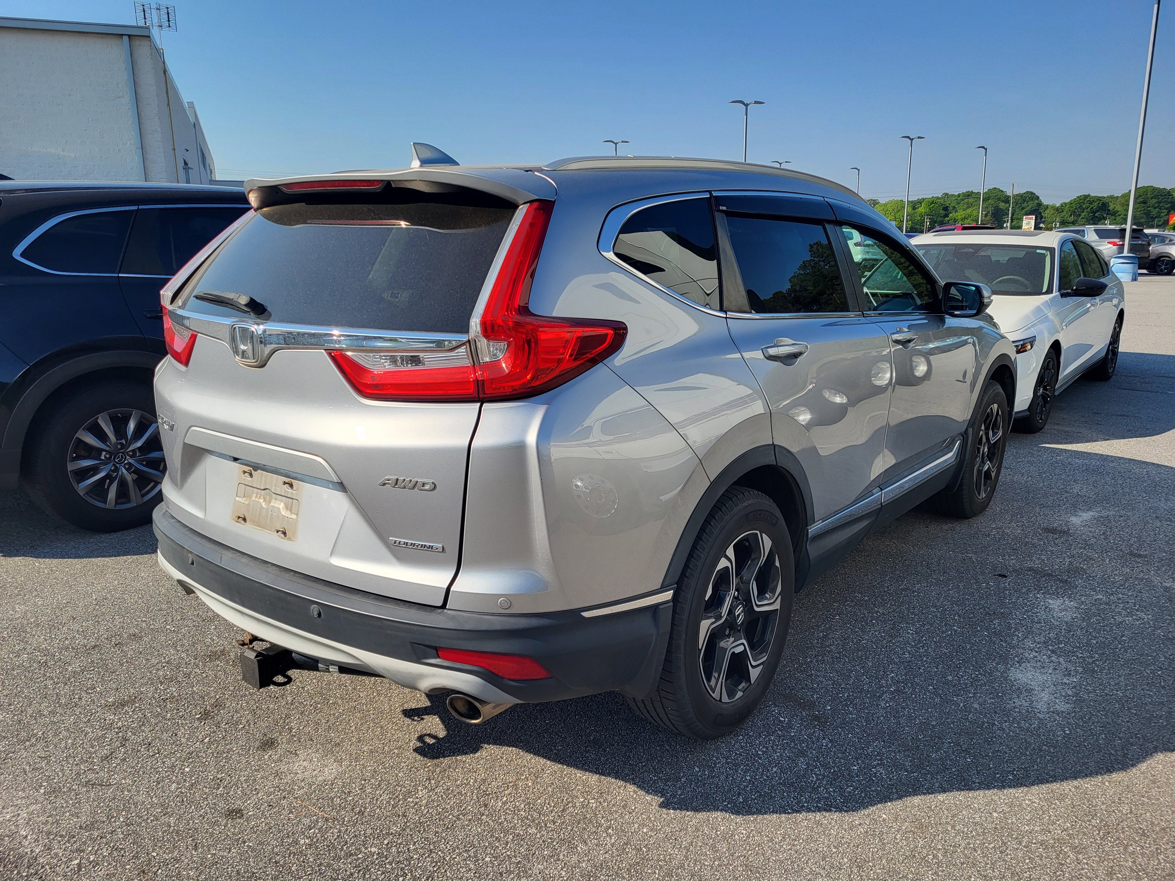 Used 2018 Honda CR-V Touring image 4