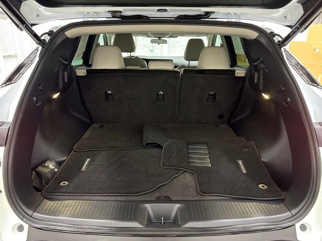 Used 2025 Nissan Murano SV AWD/4WD image 32